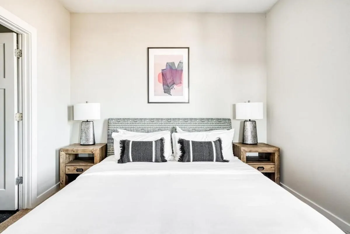 Two Cozysuites Modern Music Row Condos W Parking Nashville