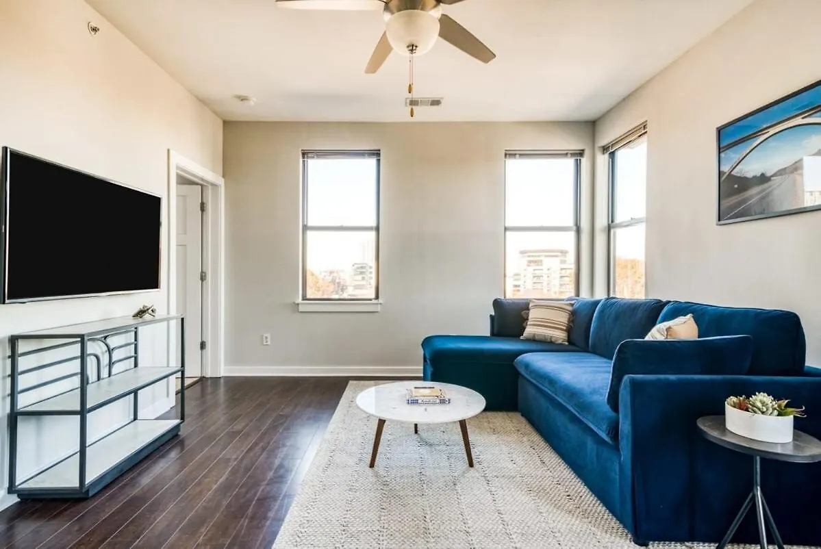 Apartment Two Cozysuites Modern Music Row Condos W Parking Nashville